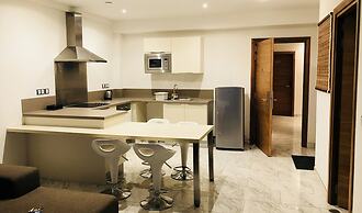 The Streamliner Hotel Apartment