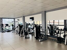 The Streamliner Hotel Apartment