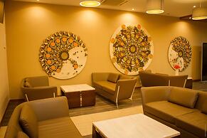 The Streamliner Hotel Apartment