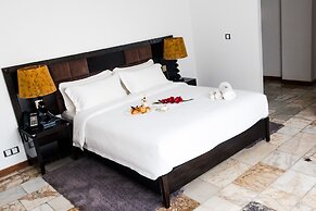 The Streamliner Hotel Apartment