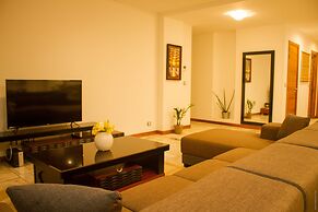 The Streamliner Hotel Apartment