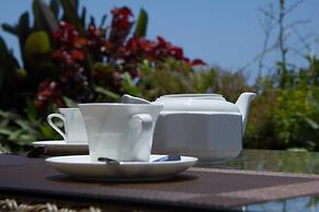 The Streamliner Hotel Apartment