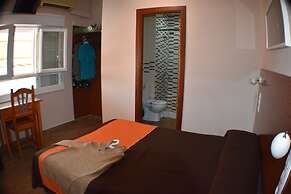 Hostal Alamare