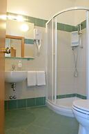 Family Hotel Pinetina Mare