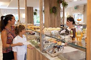 Family Hotel Pinetina Mare