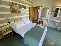 Family Hotel Pinetina Mare