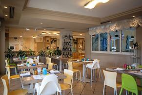 Family Hotel Pinetina Mare