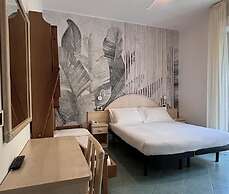 Family Hotel Pinetina Mare