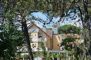 Family Hotel Pinetina Mare