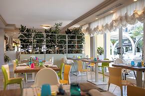 Family Hotel Pinetina Mare