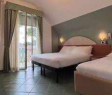 Family Hotel Pinetina Mare