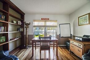 Tampa Bay- Large Pool home- Private Heated Pool!