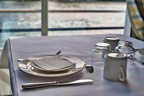 Bateau Hôtel Le Chardonnay