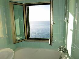 Superior Rentals in Madeira - Lido