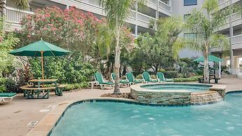 Casa del Mar On The Seawall