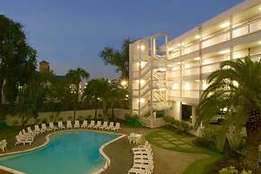 Casa del Mar On The Seawall