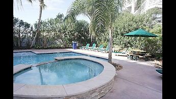 Casa del Mar On The Seawall