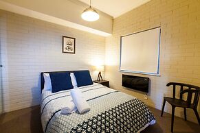 Summit 11 - Fabulous views and location