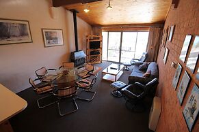 Snowbird 1 - Jindabyne Townhouse