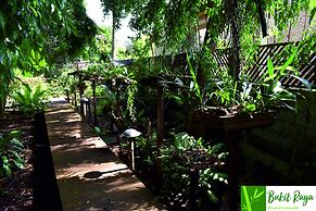 Bukit Raya Guesthouse
