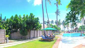Blue Whale beach boutique Resort