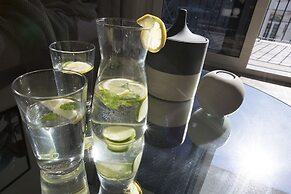 SingularStays Parque Central