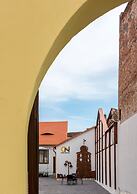 Casa Nicolae Luxury Suites