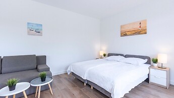 VacationClub - Aquamarina Apartments