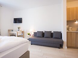 VacationClub - Aquamarina Apartments