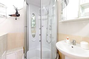 City of Rivers Kirochnaya 27