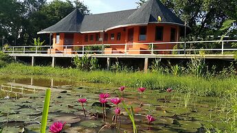 Khemmarat Baandin Resort