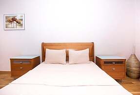 Apartlux on Ploshchad Pobedy