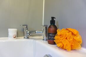 Linnhe Lochside Holidays