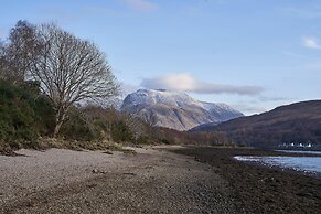Linnhe Lochside Holidays