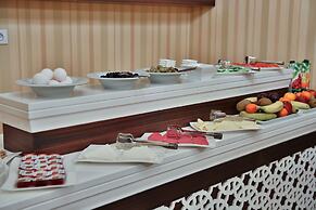 Queens Land Istanbul