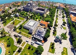 Queens Land Istanbul