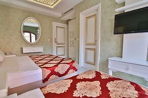 Queens Land Istanbul