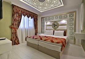 Queens Land Istanbul