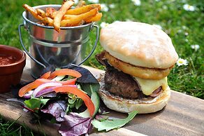 The Red Lion Inn