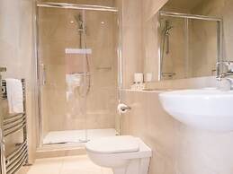 Mc Kevitts Village Hotel