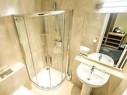 Mc Kevitts Village Hotel