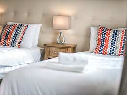 Mc Kevitts Village Hotel