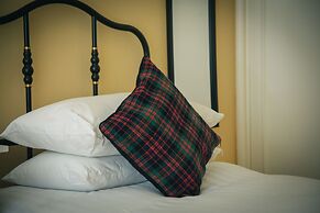 Armadale Castle Cabins