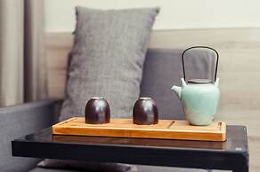 Atour Hotel Pudong Airport