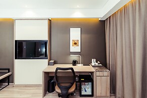 Atour Hotel Pudong Airport