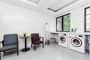 Atour Hotel Pudong Airport