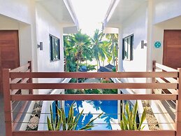 The Whitehouse by the Sea