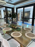 The Whitehouse by the Sea