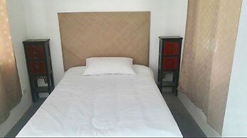 The Whitehouse by the Sea