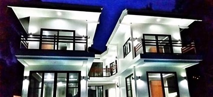 The Whitehouse by the Sea